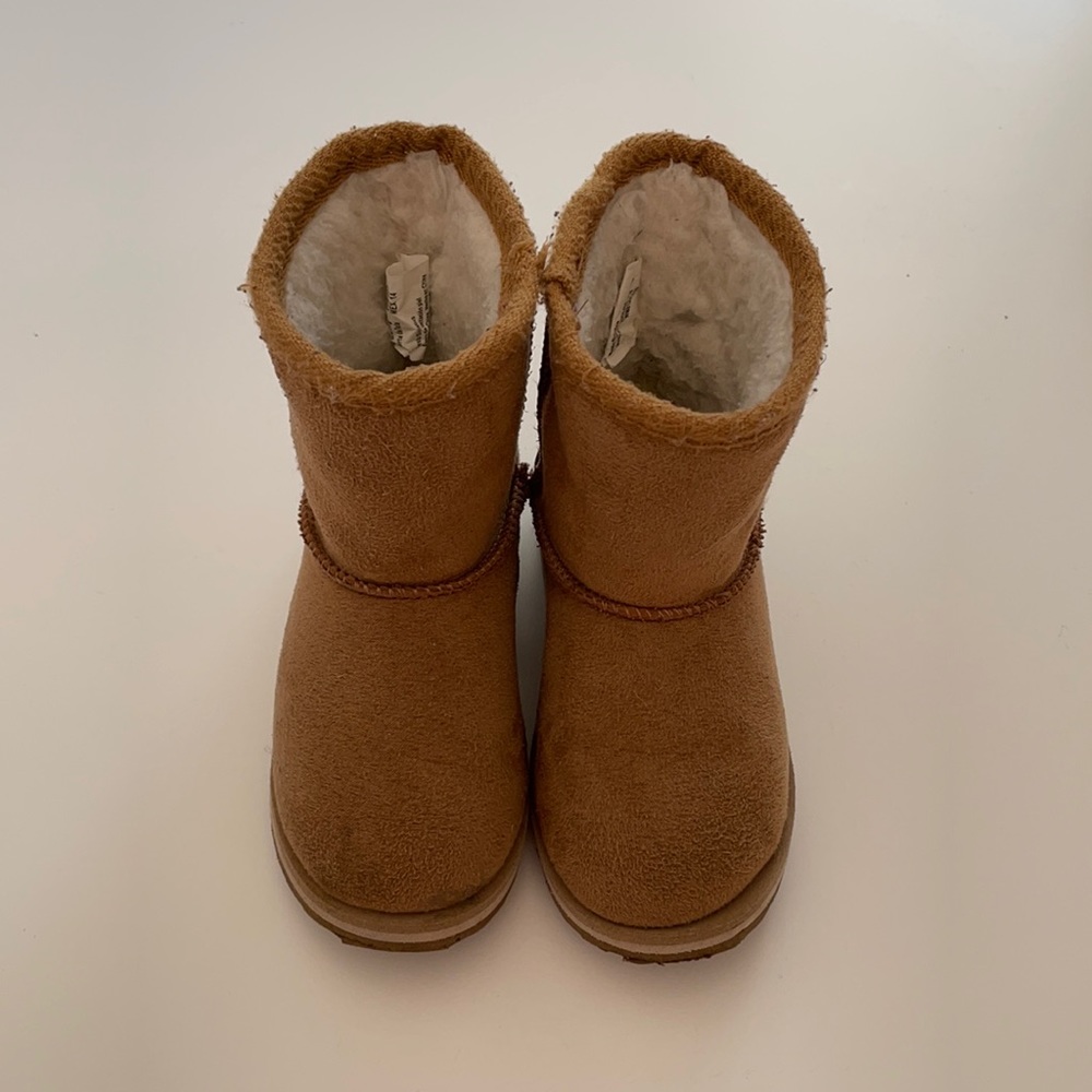 Toddler girls size 7 brown boots